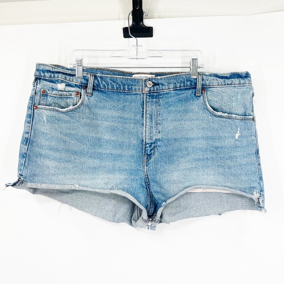 Abercrombie & Fitch The Mom Denim Short High Rise - Picture 1 of 6